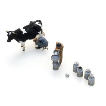 Artitec Melkende boerin met koe - Kant-en-klaar model uit resin, beschilderd - H0 / 1:87 (AR5870023)